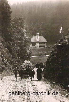 1908 007 Gloeckchen
