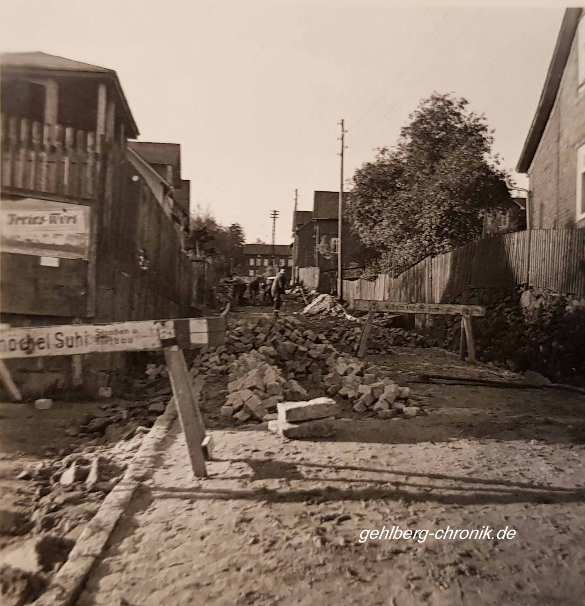 1960 002 Schmuecker Strasse gepflastert1